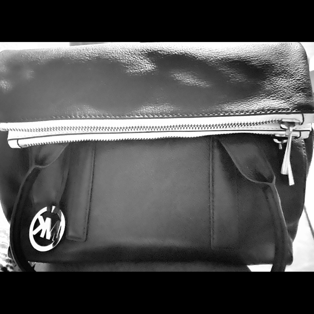 Michael Kors large Satchel!!